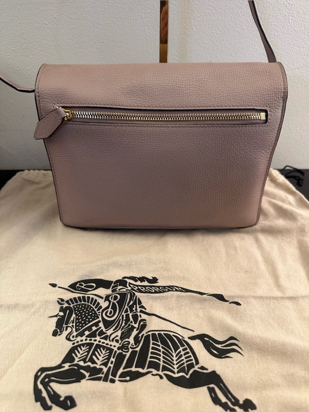 Burberry Derby Calfskin House Check Small Macken Crossbody Bag Pale Orchid - Picture 12 of 15